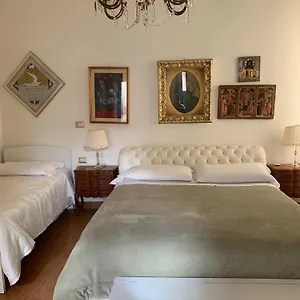 ** Frühstückspension San Nicola D'amare Italien